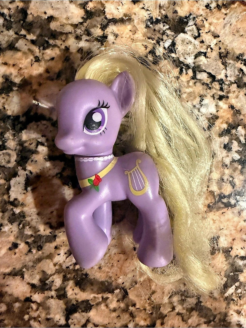 Hasbro My Little Pony Lyra Heartstrings Brushable Figure (Pony Wedding